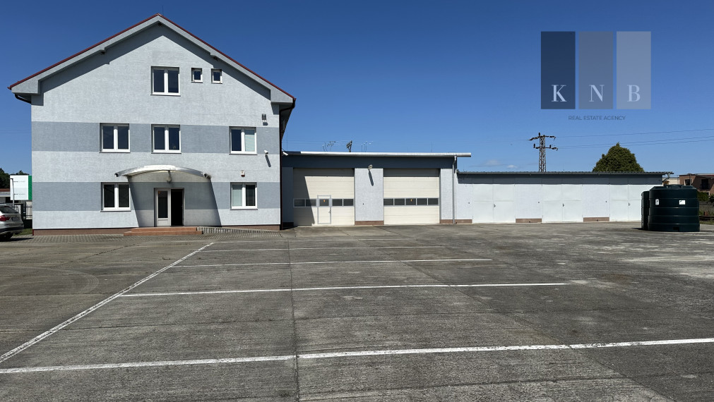 Sale of an administrative warehouse area with concrete surfaces directly in the town of Topoľčany