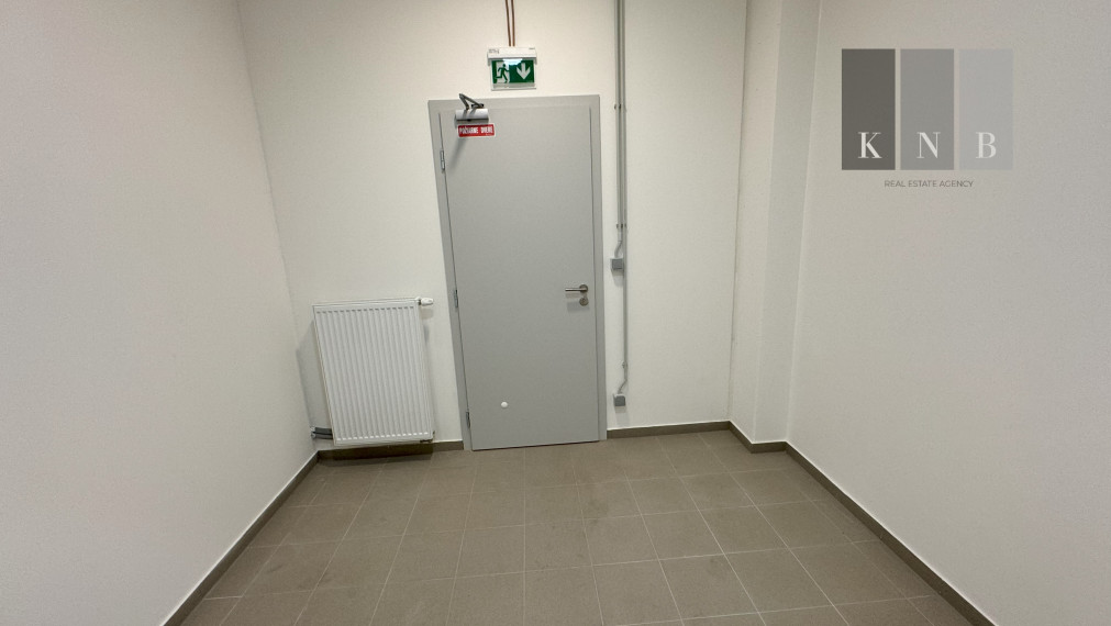 Prenájom nového skladového priestoru 1879 m² vrátane kancelárii priamo v meste Bratislava