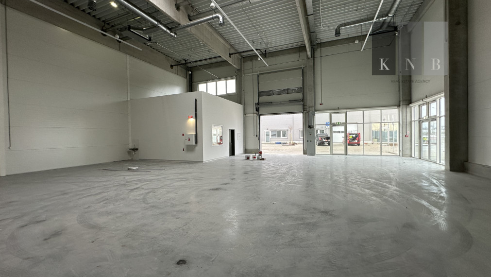 Prenájom priestoru Obchod, Sklad, Kancelária pod jednou strechou 470 m² s tepelnými čerpadlami v meste Nitra