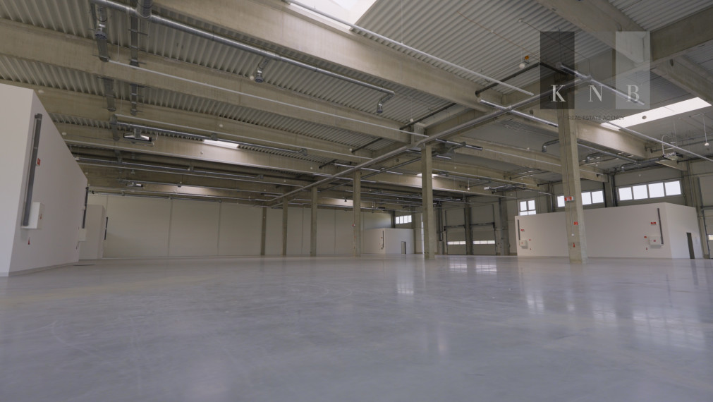 Prenájom priestoru Obchod, Sklad, Kancelária pod jednou strechou 470 m² s tepelnými čerpadlami v meste Nitra