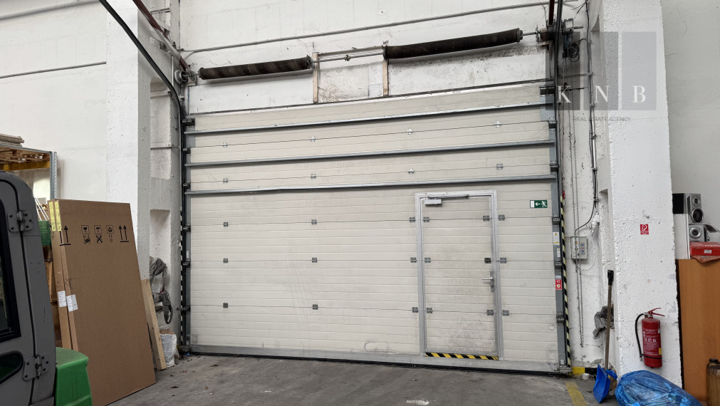 Prenájom skladového priestoru 1070 m² v meste Bratislava