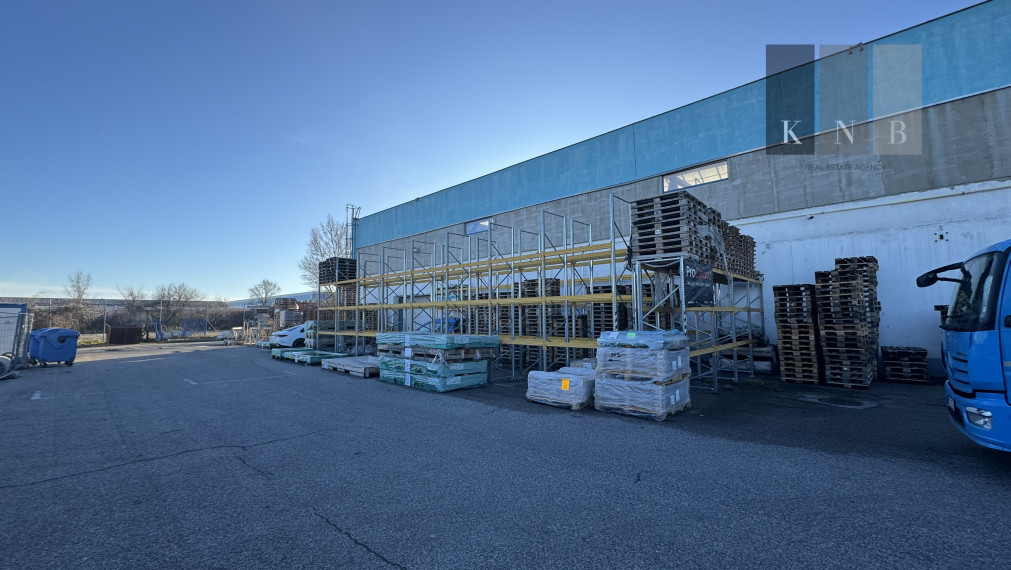 Prenájom skladového priestoru 1070 m² v meste Bratislava