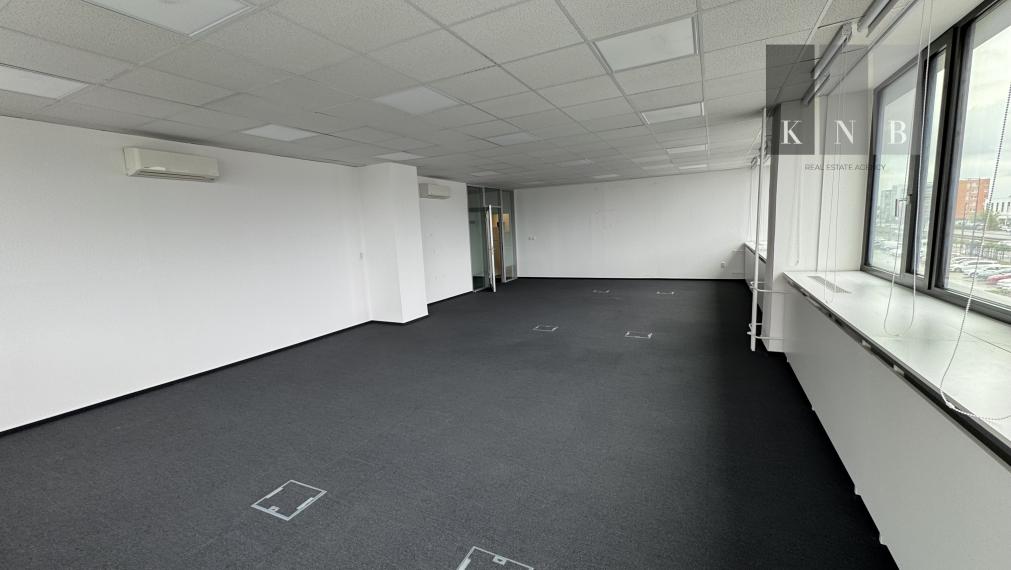 Office space for rent from 20 m² on Vajnorská Street in Bratislava