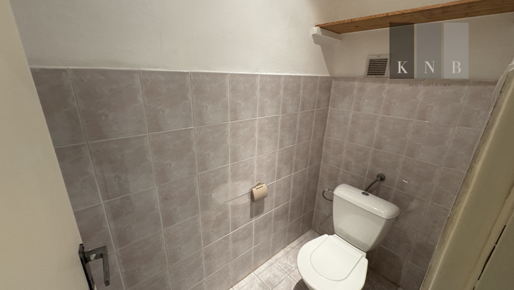 Property for sale 332,5 m² for commercial use in Bratislava, Vrakuňa district