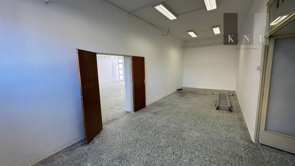 Property for sale 332,5 m² for commercial use in Bratislava, Vrakuňa district