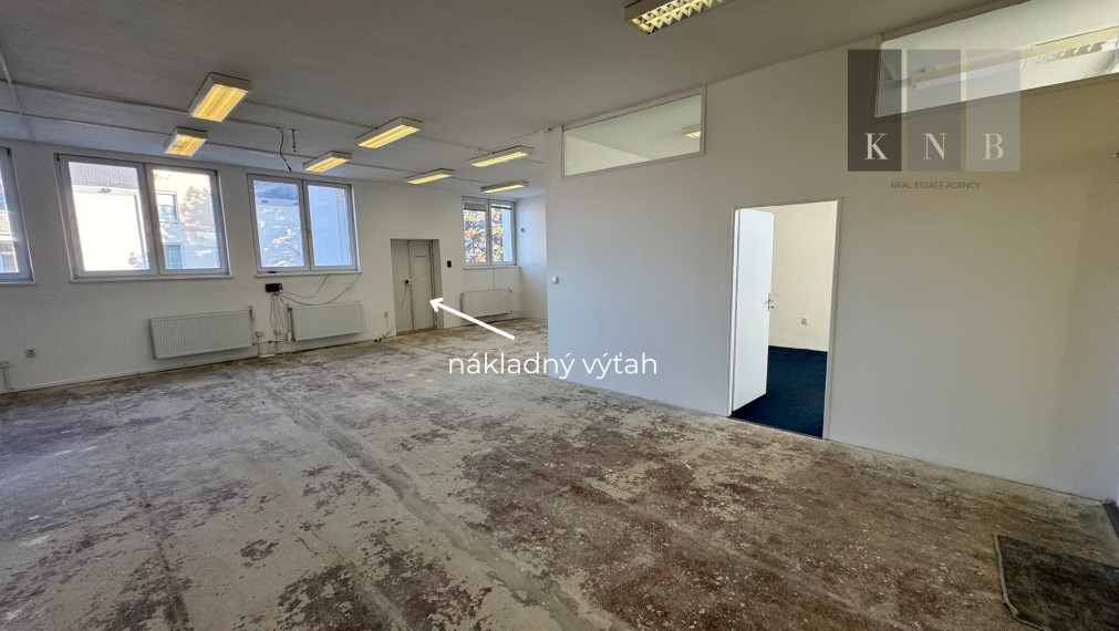 Property for sale 332,5 m² for commercial use in Bratislava, Vrakuňa district
