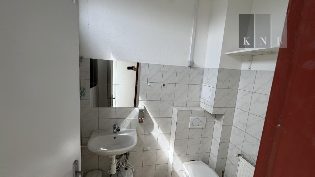 Prenájom obchodných priestorov od 24 m² v OD Saratov II v meste Bratislava, časti Dúbravka