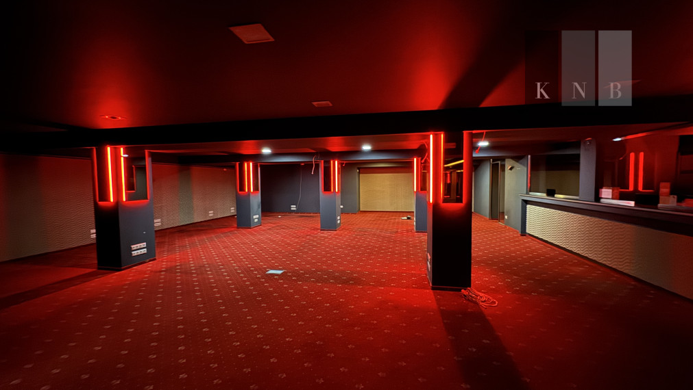 Prenájom obchodno-prevádzkového priestoru 594 m² v OD Saratov II v meste Bratislava, časti Dúbravka