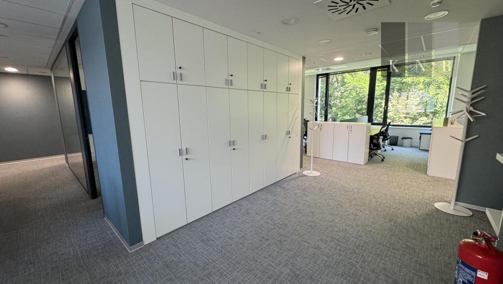 Prenájom samostatného kancelárskeho traktu 620 m² pri nábreží Dunaja v meste Bratislava