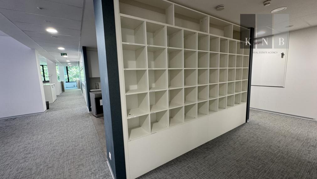 Prenájom samostatného kancelárskeho traktu 620 m² pri nábreží Dunaja v meste Bratislava