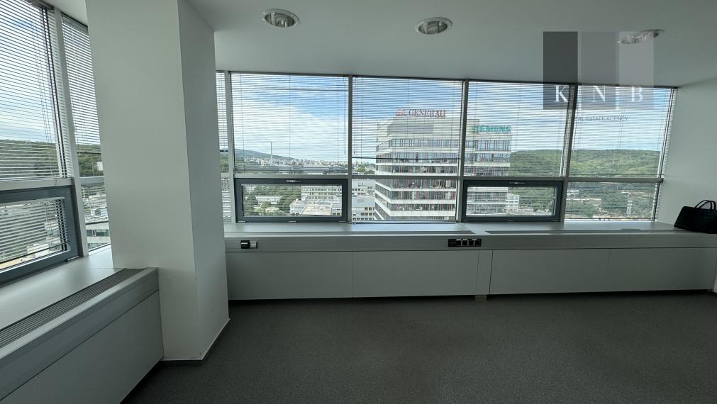 Prenájom kancelárskych priestorov rôznych veľkostí a typov v meste Bratislava v lokalite Patrónka