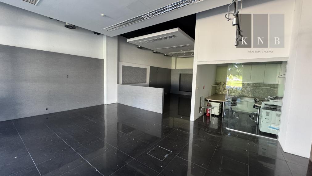 Prenájom prízemného obchodného priestoru 99 m² vo frekventovanej lokalite mesta Bratislava