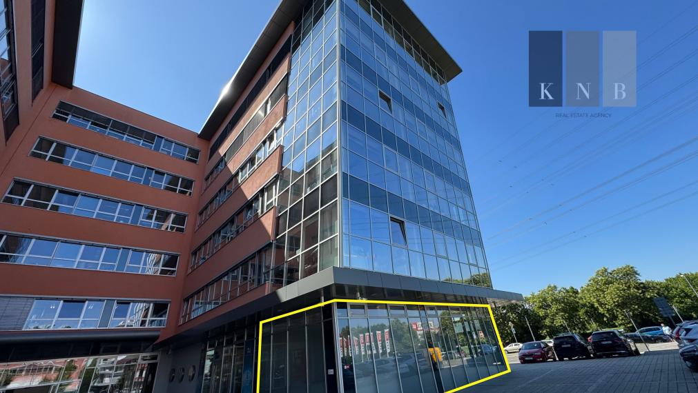 Prenájom prízemného obchodného priestoru 69 m² vo frekventovanej lokalite mesta Bratislava