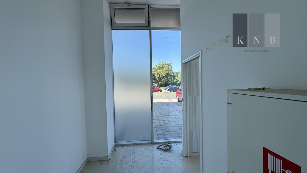 Prenájom prízemného obchodného priestoru 69 m² vo frekventovanej lokalite mesta Bratislava