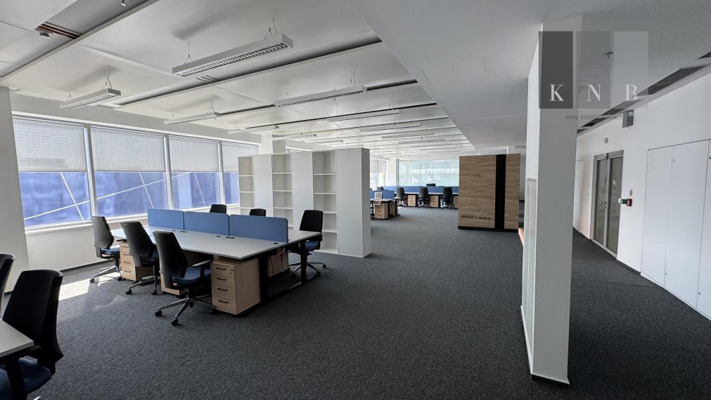 Prenájom novozrekonštruovaného samostatného kancelárskeho traktu 308 m² pri jazere Kuchajda v meste Bratislava