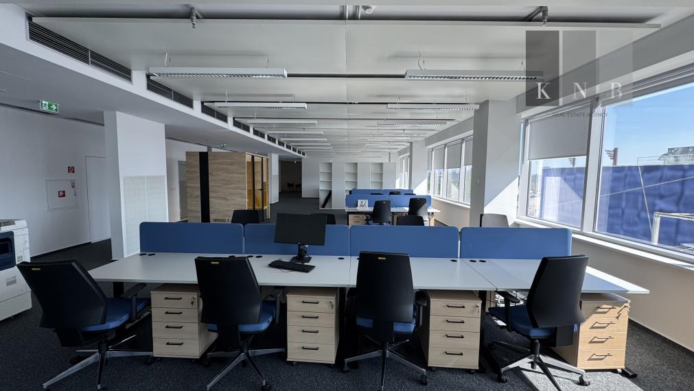 Prenájom novozrekonštruovaného samostatného kancelárskeho traktu 308 m² pri jazere Kuchajda v meste Bratislava