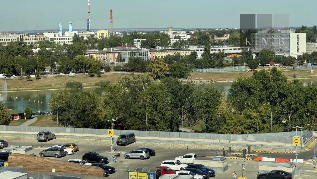 Prenájom novozrekonštruovaného samostatného kancelárskeho traktu 109 m² pri jazere Kuchajda v meste Bratislava