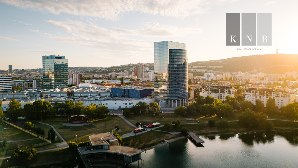 Prenájom novozrekonštruovaného samostatného kancelárskeho traktu 109 m² pri jazere Kuchajda v meste Bratislava