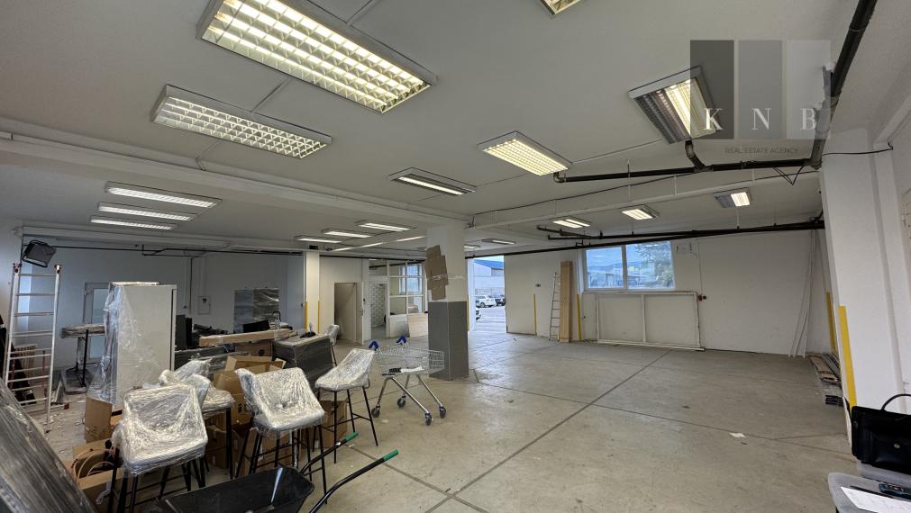 Prenájom výrobno-skladového priestoru 246 m² priamo na Vajnorskej ulici v meste Bratislava