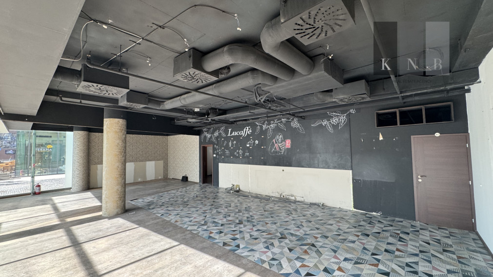 Prenájom prízemného obchodného priestoru 185 m² na prémiovej adrese v meste Bratislava