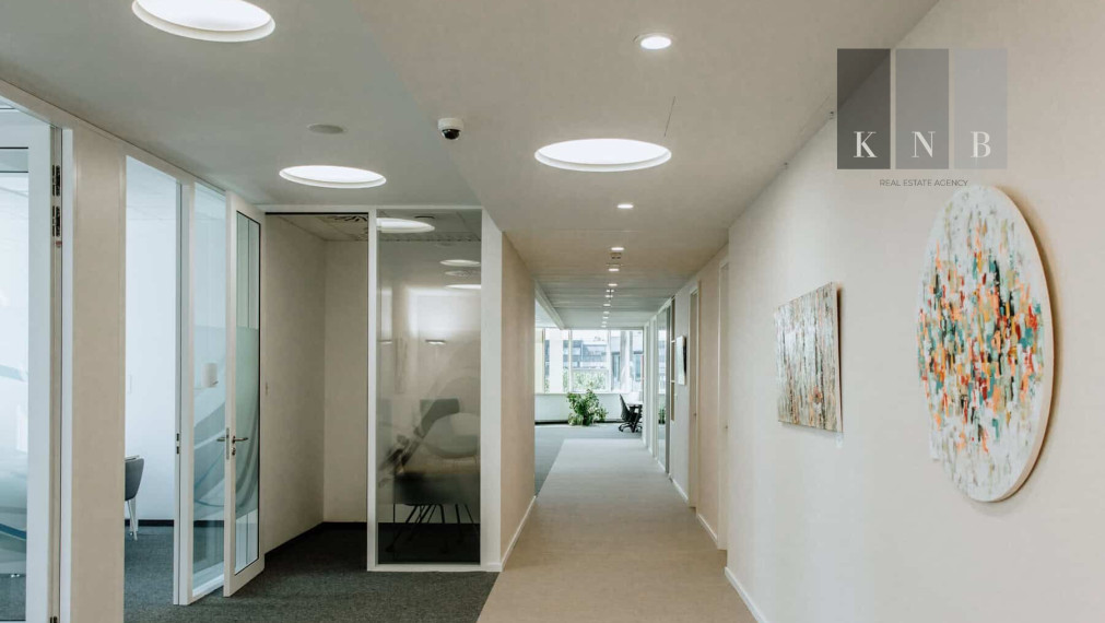 Prenájom novovybudovaného samostatného kancelárskeho traktu 360 m² v skvelej lokalite v centre mesta Bratislava