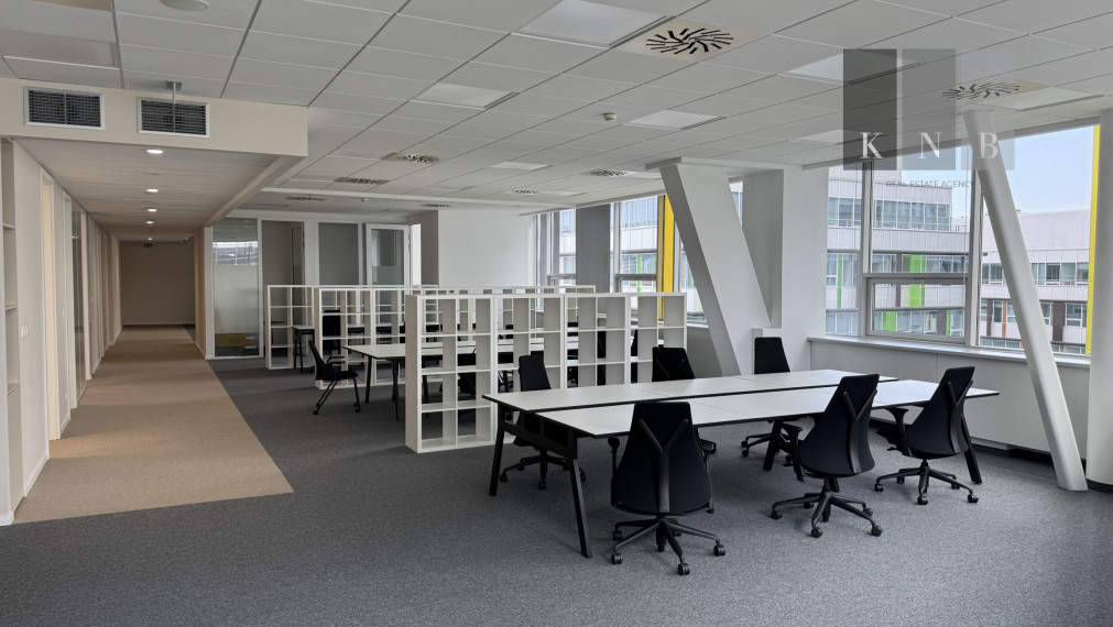 Prenájom novovybudovaného samostatného kancelárskeho traktu 360 m² v skvelej lokalite v centre mesta Bratislava