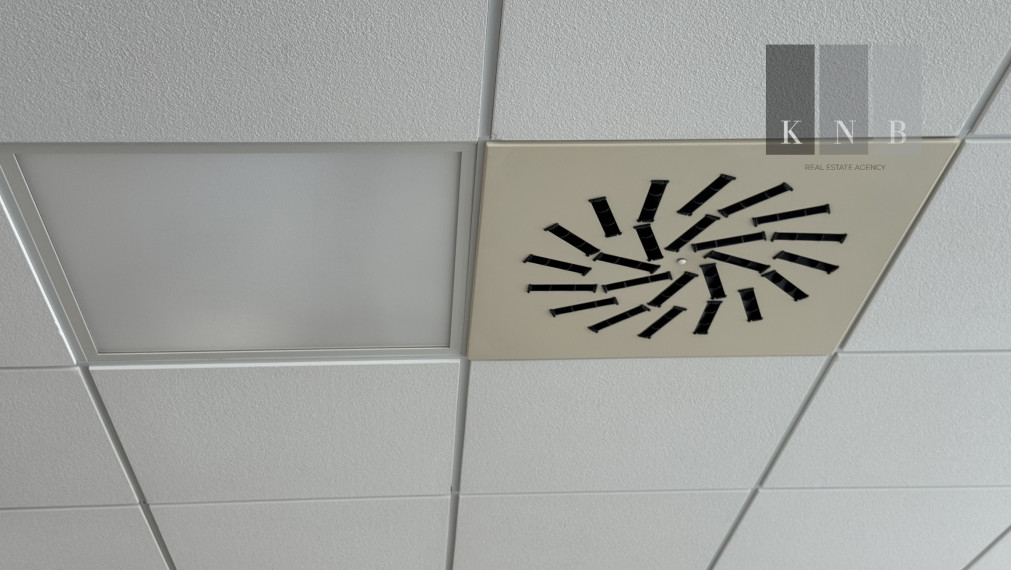 Prenájom novovybudovaného samostatného kancelárskeho traktu 360 m² v skvelej lokalite v centre mesta Bratislava