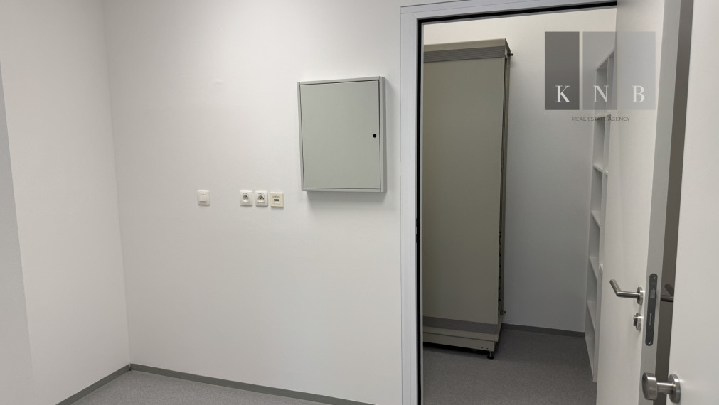 Prenájom novovybudovaného samostatného kancelárskeho traktu 360 m² v skvelej lokalite v centre mesta Bratislava