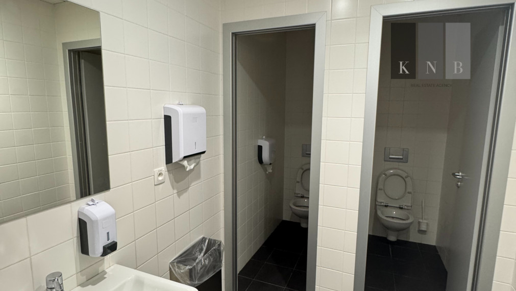 Prenájom novovybudovaného samostatného kancelárskeho traktu 360 m² v skvelej lokalite v centre mesta Bratislava