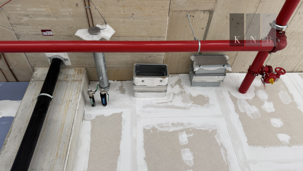 Prenájom rožného obchodného priestoru 147 m² v skvelej lokalite v centre mesta Bratislava