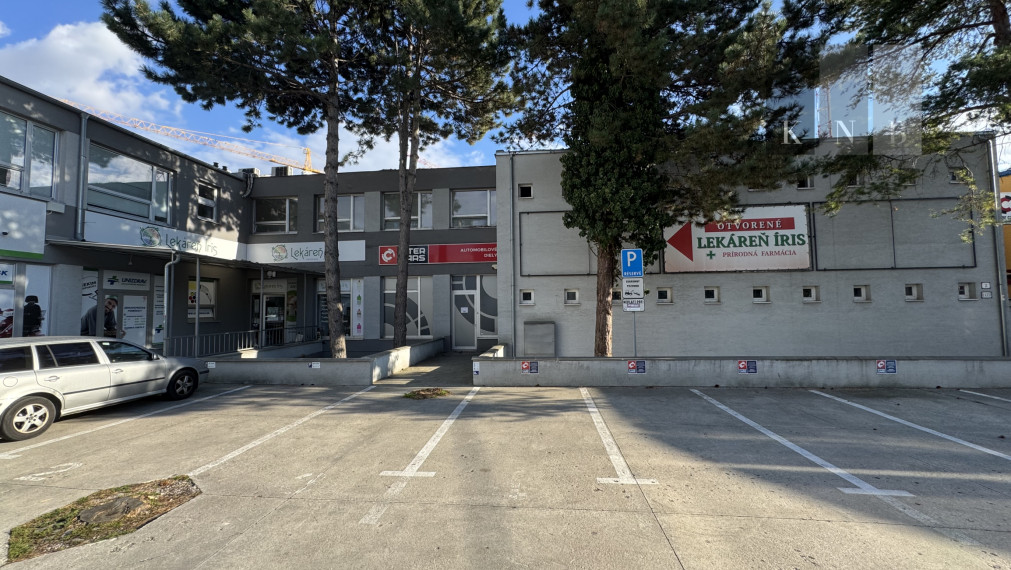 Prenájom samostatných kancelárií pri OC AVION v meste Bratislava