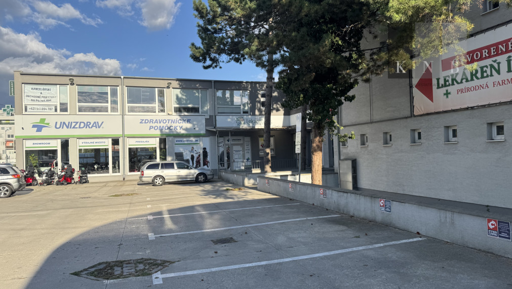 Prenájom samostatných kancelárií pri OC AVION v meste Bratislava