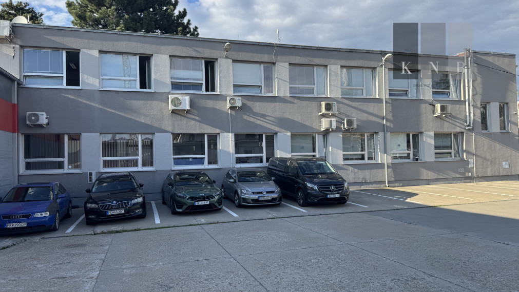 Prenájom samostatných kancelárií pri OC AVION v meste Bratislava