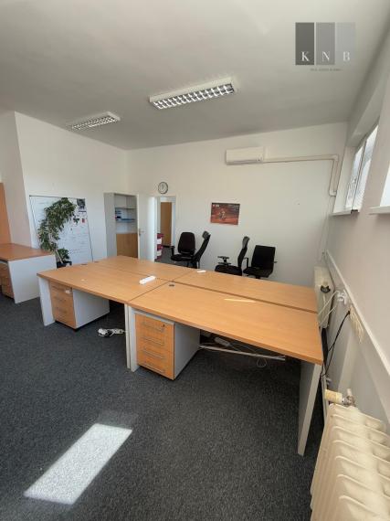 Prenájom samostatných kancelárií pri OC AVION v meste Bratislava