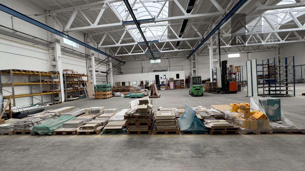 Prenájom skladového priestoru 1070 m² v meste Bratislava