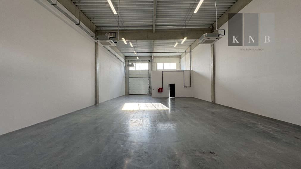 Predaj novopostaveného obchodného skladu 300 m² pri diaľnici D1 SENEC