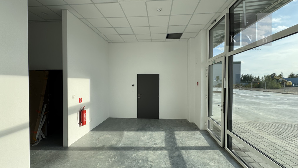 Predaj novopostaveného obchodného skladu 300 m² pri diaľnici D1 SENEC