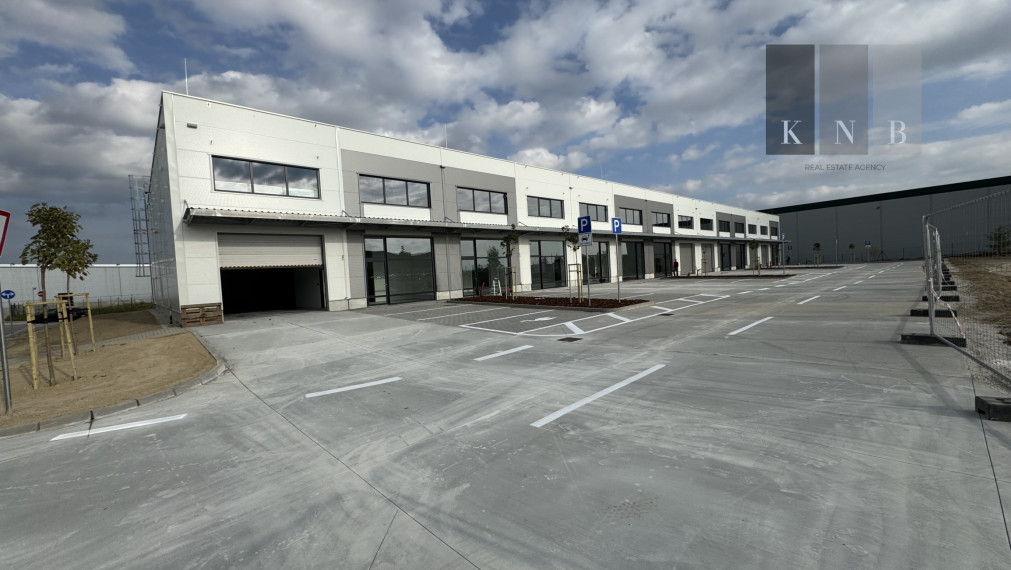 Predaj novopostaveného obchodného skladu 300 m² pri diaľnici D1 SENEC