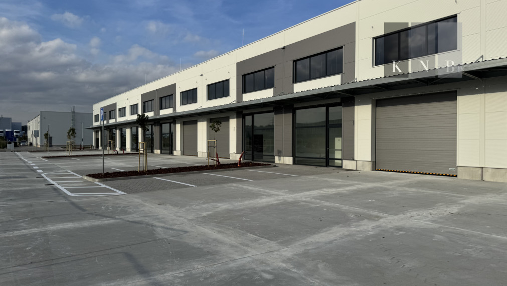 Predaj novopostaveného obchodného skladu 300 m² pri diaľnici D1 SENEC