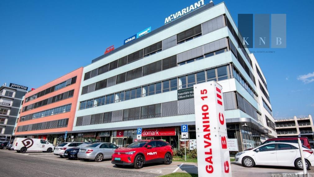 Prenájom prízemného obchodného priestoru 170 m² vo frekventovanej lokalite mesta Bratislava