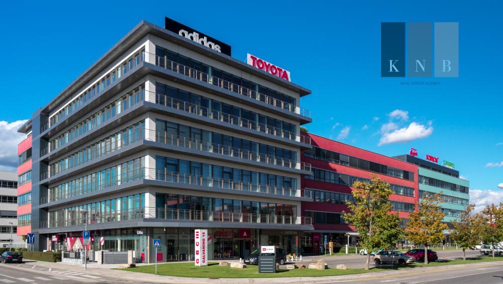 Prenájom prízemného obchodného priestoru 170 m² vo frekventovanej lokalite mesta Bratislava