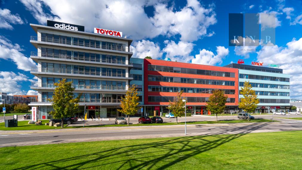 Prenájom prízemného obchodného priestoru 170 m² vo frekventovanej lokalite mesta Bratislava