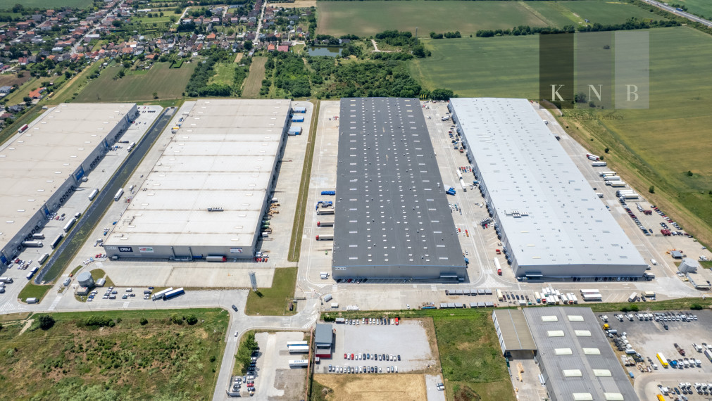 Warehouse for rent from 1 700 m² with offices in Senec