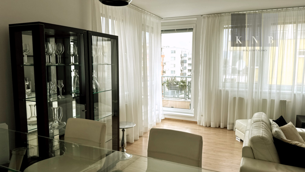 Rental of an above-standard 3-room apartment 88 m² with 2 parking spaces on Galvaniho Street in Bratislava