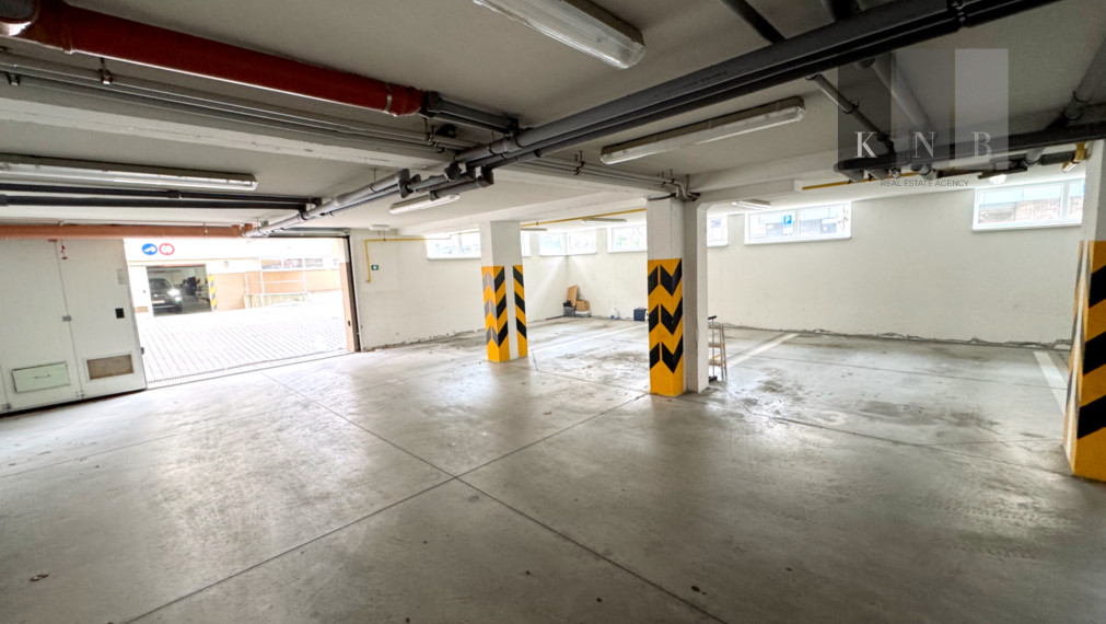 Rental of an above-standard 3-room apartment 88 m² with 2 parking spaces on Galvaniho Street in Bratislava