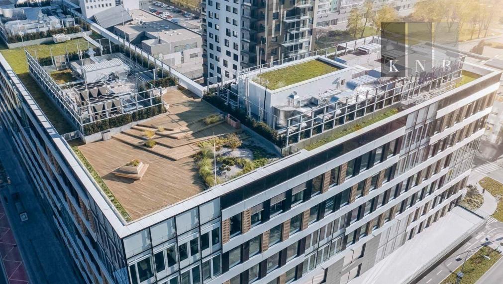 Prenájom samostatného kancelárskeho traktu 200 m² v jedinečnej budove Einpark v meste Bratislava