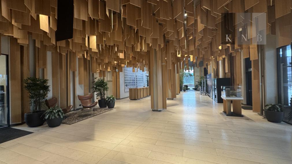 Prenájom samostatného kancelárskeho traktu 200 m² v jedinečnej budove Einpark v meste Bratislava