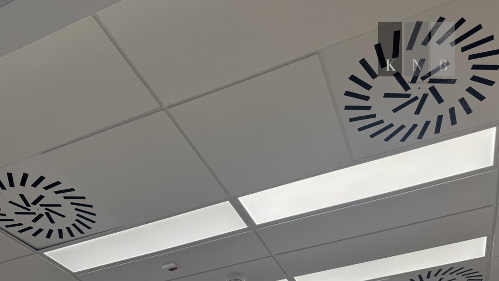 Prenájom samostatného kancelárskeho traktu 200 m² v jedinečnej budove Einpark v meste Bratislava