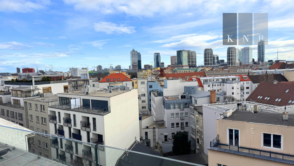 Prenájom samostatného kancelárskeho traktu 187 m² priamo v historickom centre mesta Bratislava