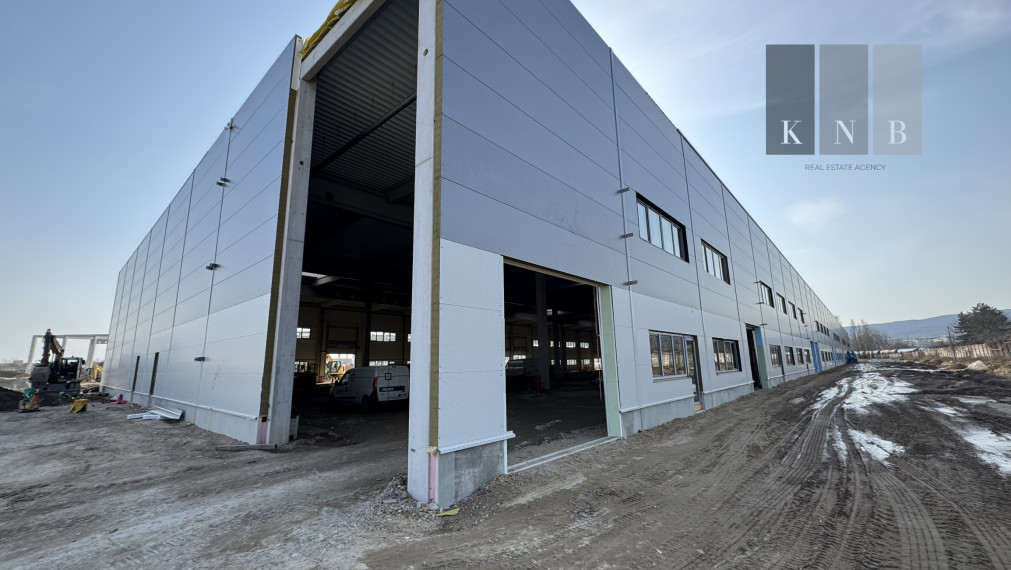 Prenájom priestoru od 450 m² v kombinácii SKLAD, SHOWROOM, KANCELÁRIA s tepelnými čerpadlami v meste Bratislava